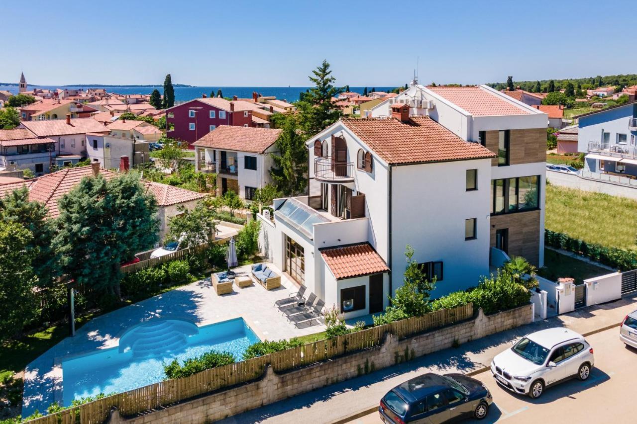 Villa Andrija Family Dream With Heated Pool At The Sea With Beautiful Garden, Outside Cinema And Kids Playground ฟาชานา ภายนอก รูปภาพ