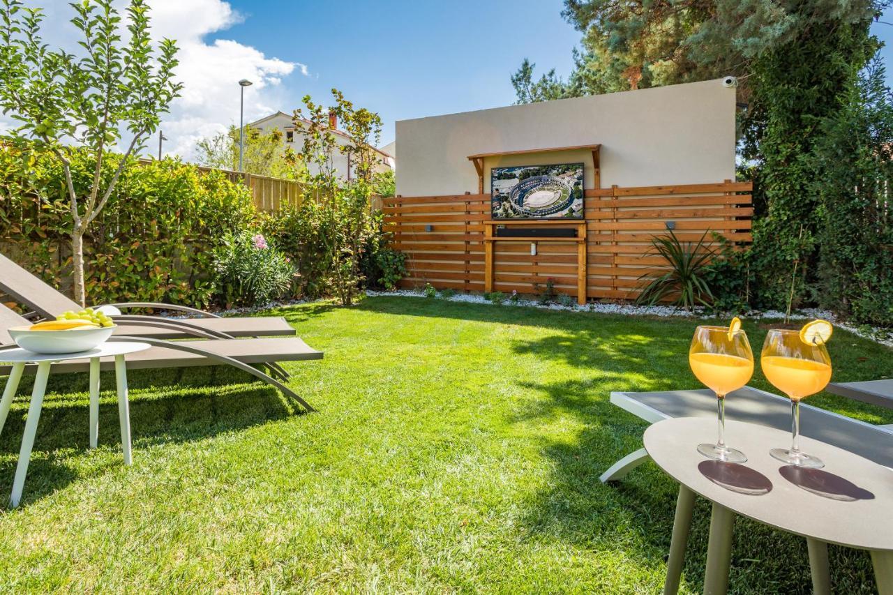 Villa Andrija Family Dream With Heated Pool At The Sea With Beautiful Garden, Outside Cinema And Kids Playground ฟาชานา ภายนอก รูปภาพ