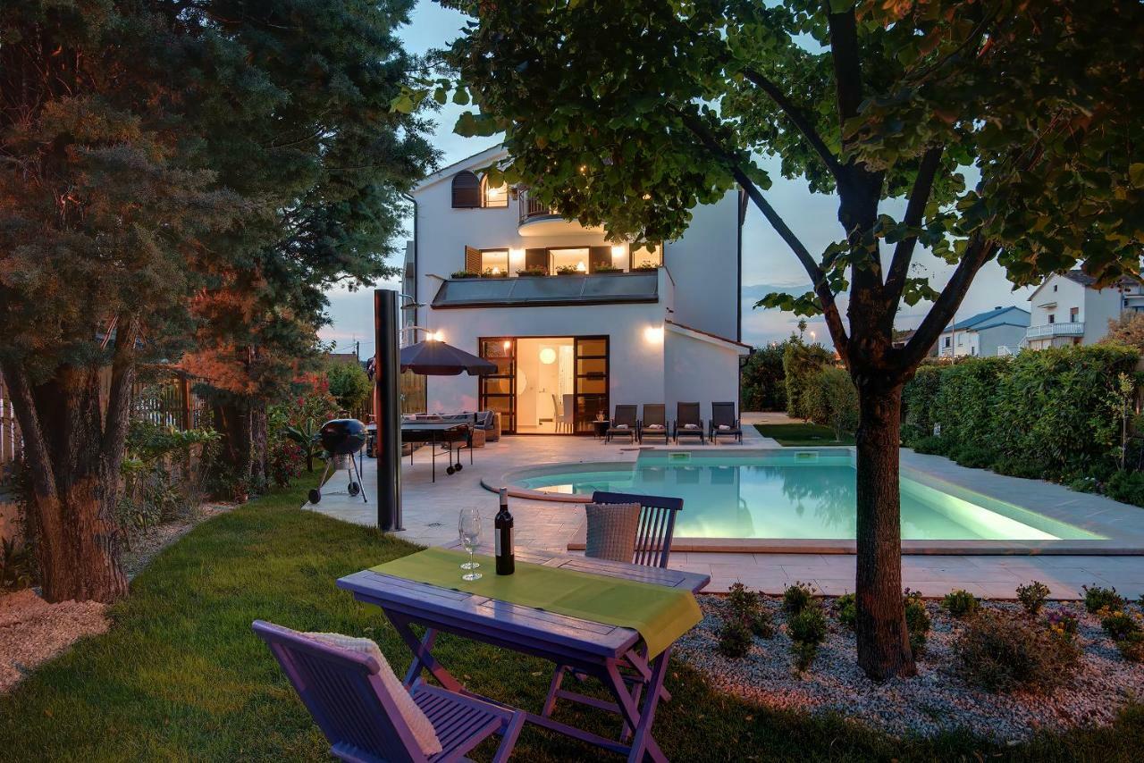 Villa Andrija Family Dream With Heated Pool At The Sea With Beautiful Garden, Outside Cinema And Kids Playground ฟาชานา ภายนอก รูปภาพ